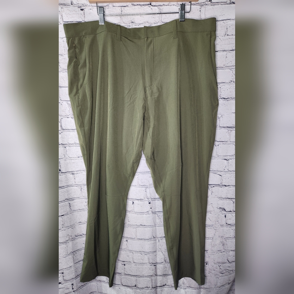 Fabletics Men's Dark Moss Green Golf Pant Size 38x30‎